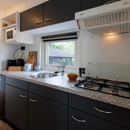 Kek Aan De Maas Op-Andel