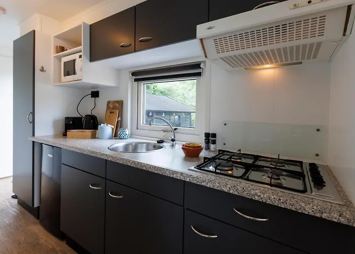 Kek Aan De Maas Op-Andel