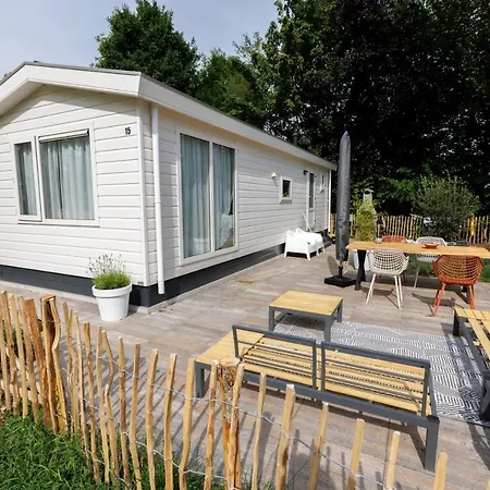 Semesterbostad Kek Aan De Maas