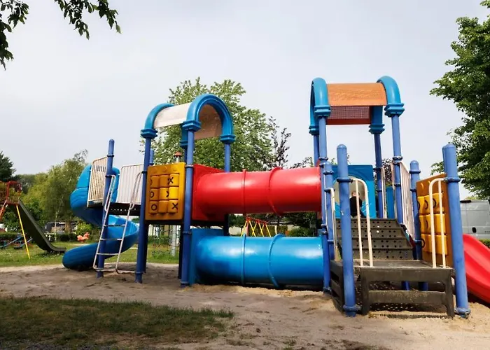 Kek Aan De Maas Op-Andel